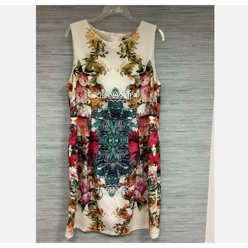 Jake’s Sleeveless Floral Dress